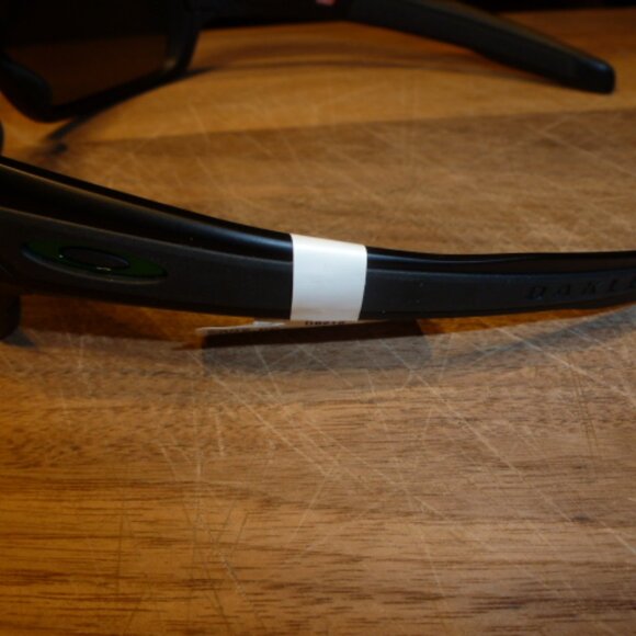 Oakley Turbine Sunglasses - Picture 3 of 7